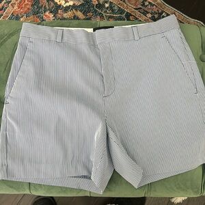 Banana Republic Women's Tailored Stripe Short 5 Inch Blue Stripes